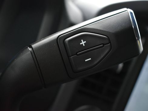 Used 2024 Ford F150 XLT AWD/4WD image 33