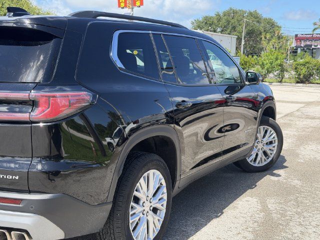 Used 2026 GMC Acadia Elevation w/ Elevation Premium Package FWD image 8