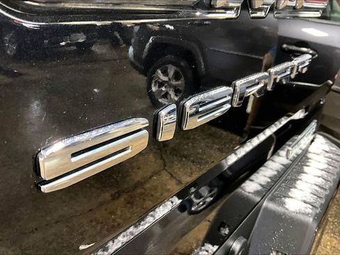 Used 2023 GMC Sierra 1500 Elevation image 9