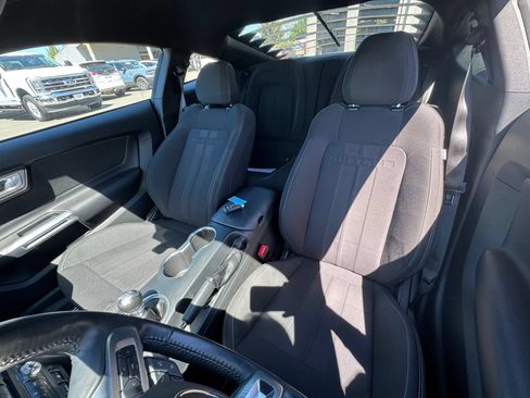 Used 2018 Ford Mustang GT RWD image 26