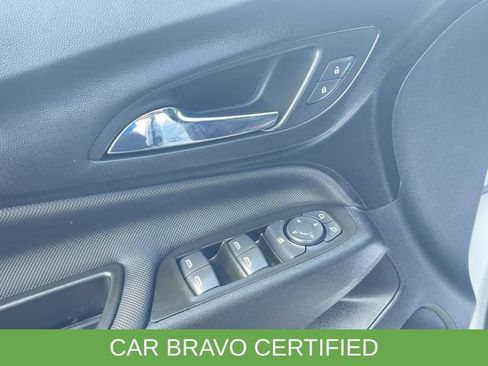 Certified 2022 Chevrolet Equinox RS w/ Infotainment Package AWD/4WD image 23