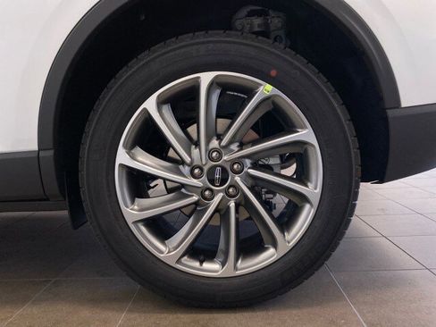 New 2025 Lincoln Corsair AWD w/ Equipment Group 101A image 45