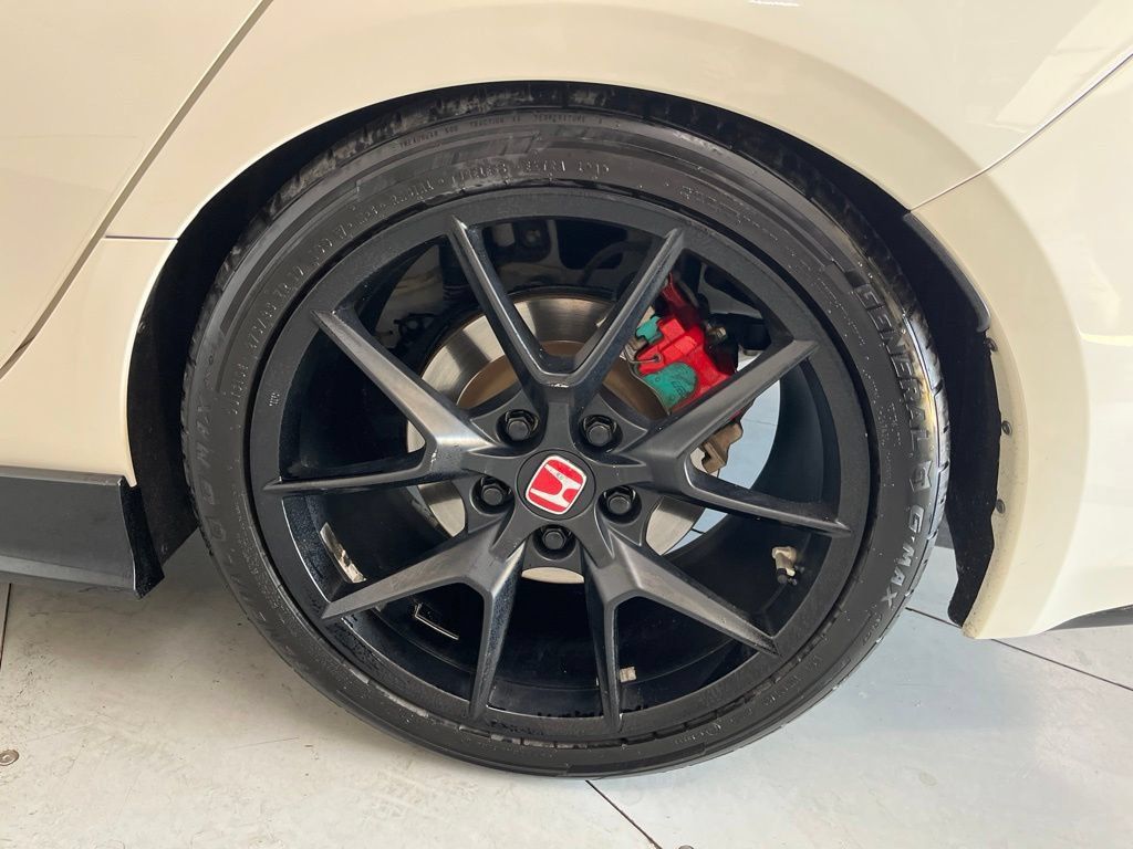 Used 2024 Honda Civic Type R image 15
