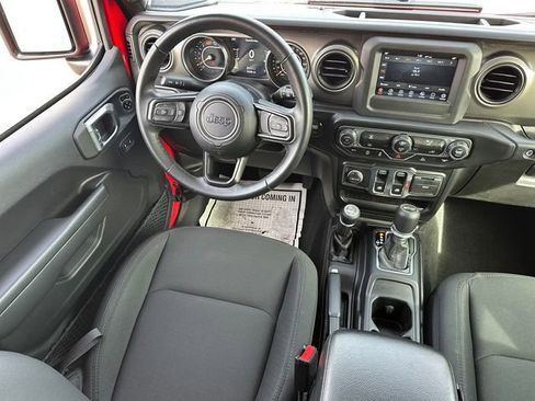 Used 2021 Jeep Wrangler Sport S image 15