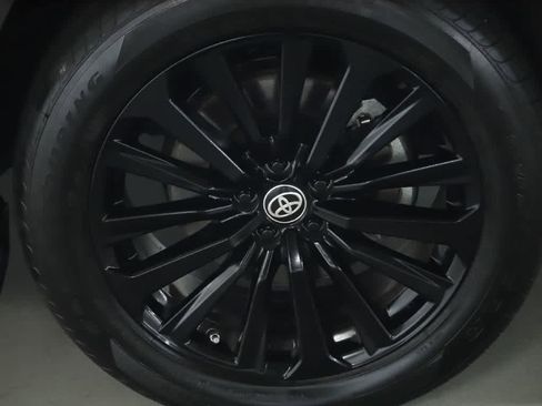 Used 2023 Toyota Highlander XSE image 10