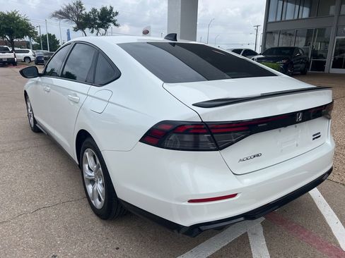 Used 2024 Honda Accord Sport image 6