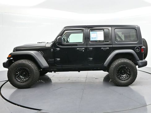 Used 2022 Jeep Wrangler Unlimited Sport AWD/4WD image 4