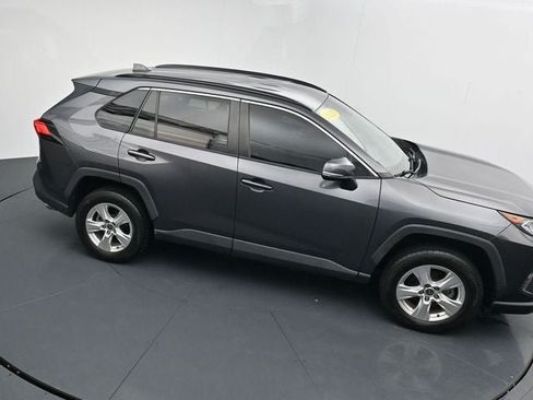 Used 2021 Toyota RAV4 XLE AWD/4WD image 27