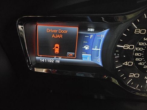 Used 2012 Lincoln MKX AWD image 24
