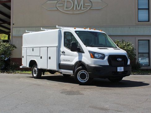 Used 2024 Ford Transit 350 RWD image 4