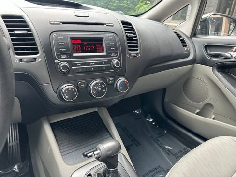 Used 2015 Kia Forte LX FWD image 14