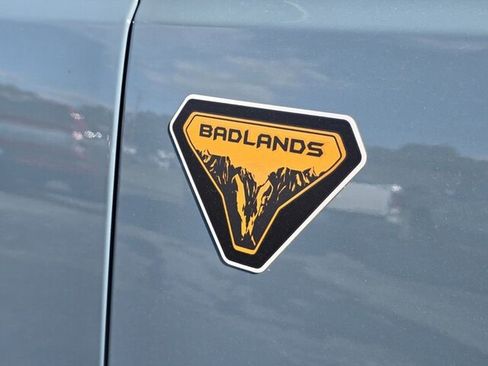 Certified 2022 Ford Bronco Badlands AWD/4WD image 10