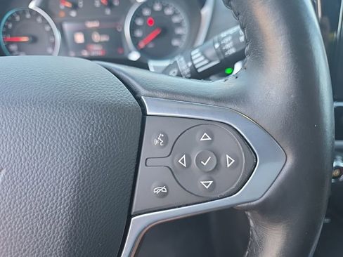 Used 2022 Chevrolet Traverse LT w/ LT Premium Package FWD image 19