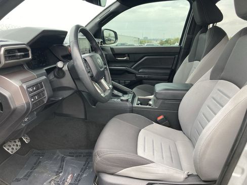 Used 2024 Toyota Tacoma TRD Sport image 16