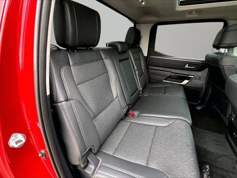 Used 2024 Toyota Tundra Limited AWD/4WD image 17