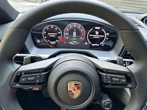 New 2025 Porsche Panamera 4 E-Hybrid image 18