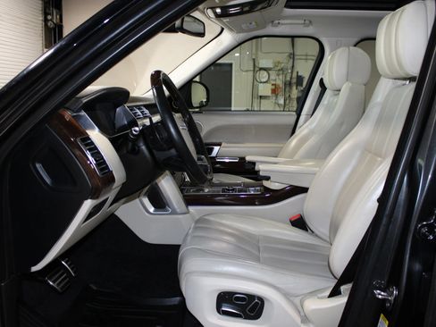 Used 2014 Land Rover Range Rover Supercharged AWD/4WD image 10