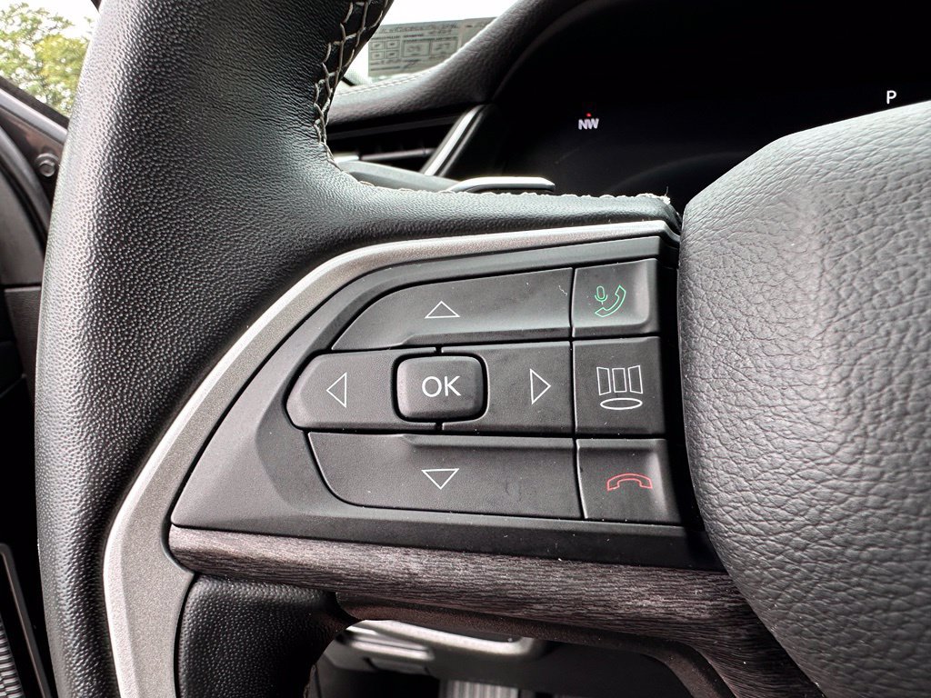 Used 2022 Jeep Grand Cherokee L Limited AWD/4WD image 43