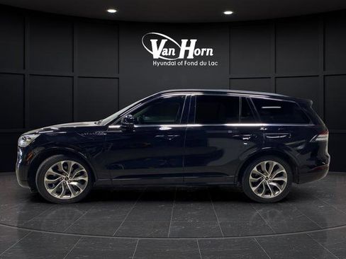 Used 2021 Lincoln Aviator Grand Touring w/ Equipment Group 302A AWD/4WD image 3