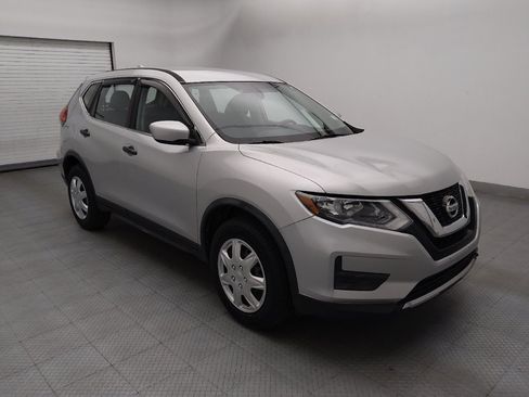 Used 2017 Nissan Rogue S AWD/4WD image 13