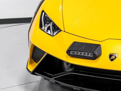 Used 2024 Lamborghini Huracan Sterrato image 40