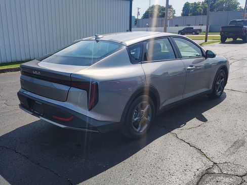 Used 2025 Kia K4 FWD image 5