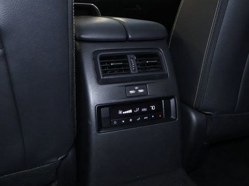 Used 2024 MAZDA CX-90 3.3 Turbo w/ Select Package image 16