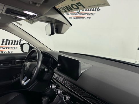 Used 2024 Honda Civic Touring image 31