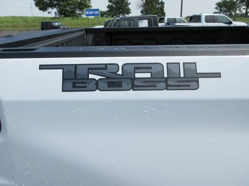New 2026 Chevrolet Silverado 1500 LT Trail Boss w/ LT Trail Boss Premium Package AWD/4WD image 11