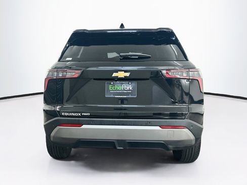 Used 2025 Chevrolet Equinox LT AWD/4WD image 7