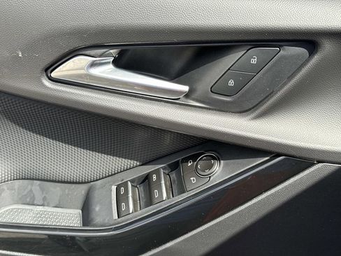 New 2026 Chevrolet Equinox RS w/ Safety and Technology Package FWD image 19