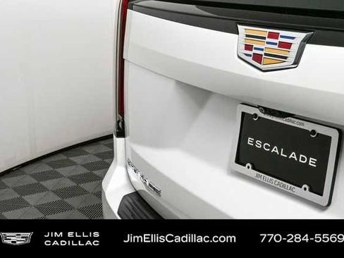 Used 2023 Cadillac Escalade Sport Platinum image 34