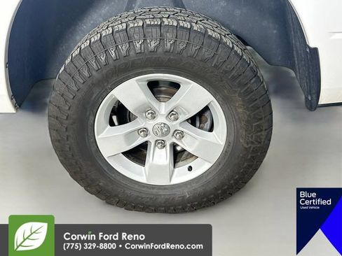 Used 2019 RAM 1500 Classic SLT AWD/4WD image 32