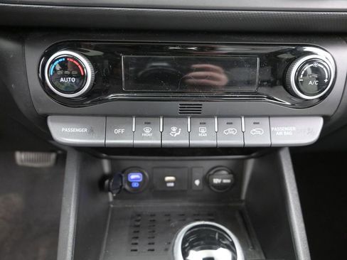 Used 2023 Hyundai Kona SEL w/ Convenience Package image 19