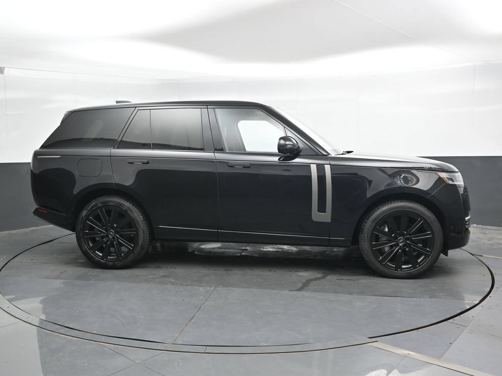 Used 2023 Land Rover Range Rover SE AWD/4WD image 4