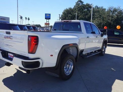 New 2026 GMC Sierra 3500 Denali w/ Denali Reserve Package image 7