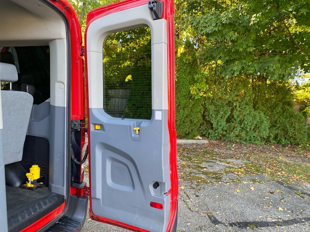 Used 2016 Ford Transit 150 XL RWD image 19