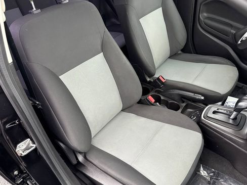 Used 2015 Ford Fiesta S image 8