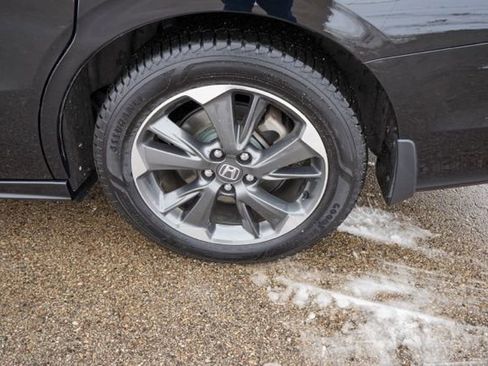 Used 2023 Honda Odyssey Elite image 9