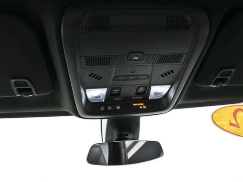 Used 2022 Cadillac XT5 Sportv w/ LPO, Floor Liner Package image 28