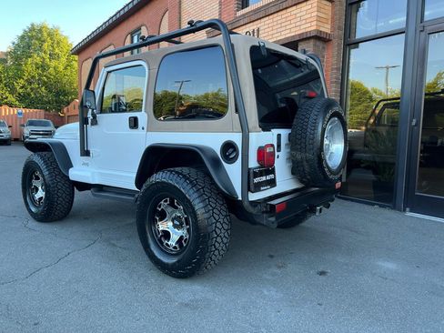 Used 2002 Jeep Wrangler Sahara AWD/4WD image 6