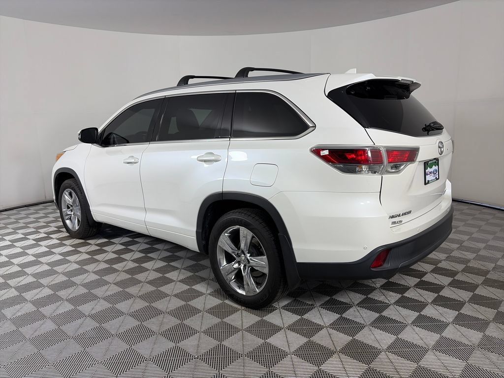 Used 2015 Toyota Highlander Limited Platinum AWD/4WD image 5