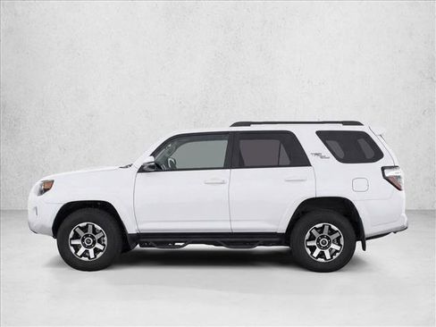 Used 2019 Toyota 4Runner TRD Off-Road Premium AWD/4WD image 4