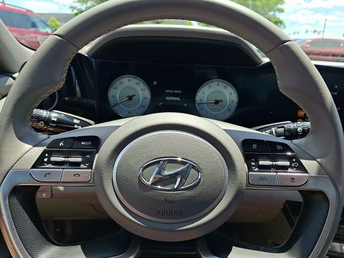 Certified 2023 Hyundai Elantra SEL w/ Convenience Package FWD image 18