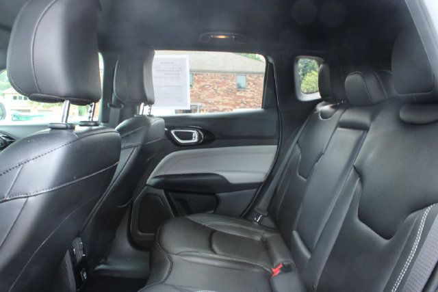 Used 2025 Jeep Compass Limited AWD/4WD image 30