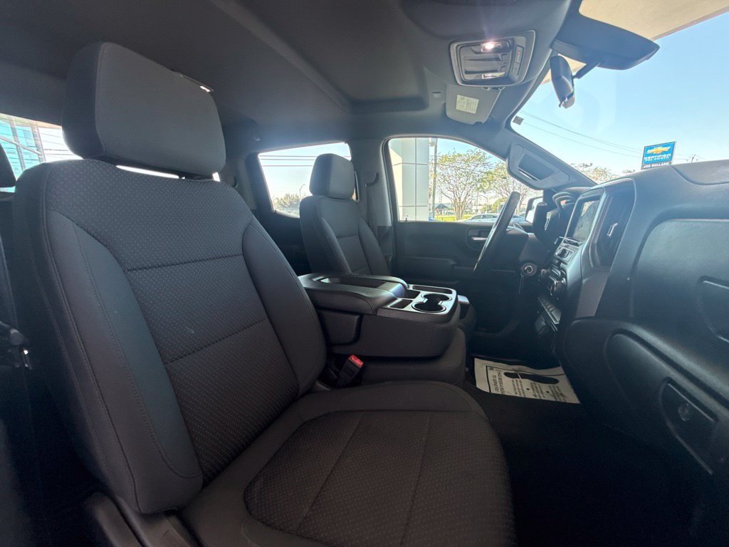 Used 2020 Chevrolet Silverado 1500 Custom w/ Custom Value Package AWD/4WD image 37