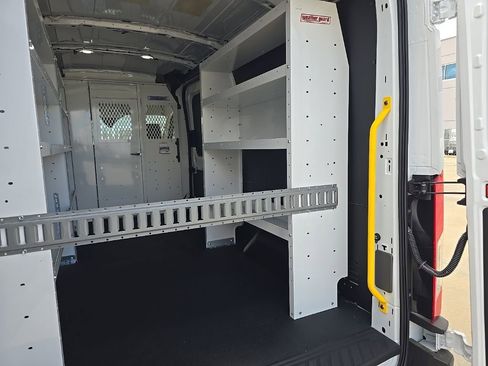 New 2026 Ford Transit 250 148 Medium Roof w/ Load Area Protection Package RWD image 14
