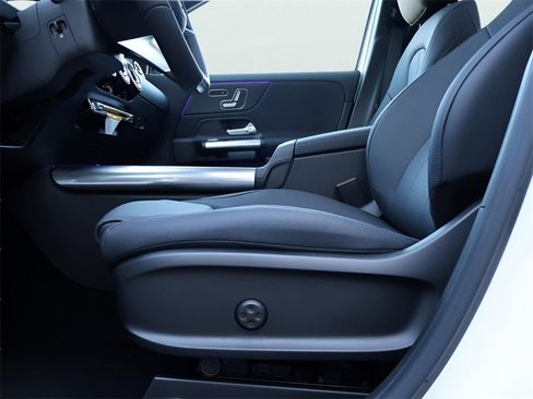 New 2026 Mercedes-Benz GLA 250 4MATIC image 37