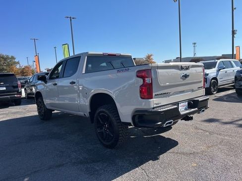 New 2026 Chevrolet Silverado 1500 Custom Trail Boss w/ LPO, Dark Essentials Package image 5