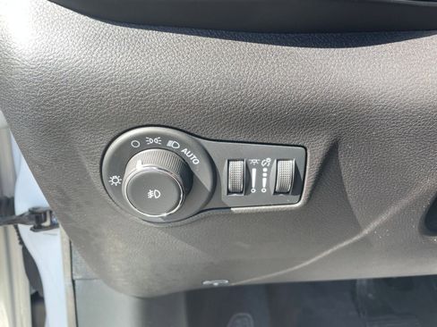 Used 2025 Jeep Compass Trailhawk image 34